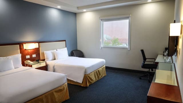 2 Double Beds, Non-Smoking, Full Breakfast