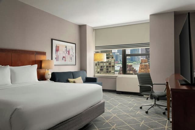 Deluxe Room, 1 King Bed with Sofa bed