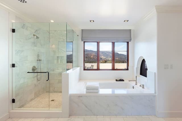 HACIENDA PENTHOUSE - KING BED