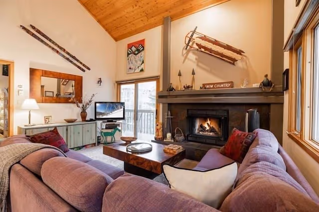 Condo, 2 Bedrooms