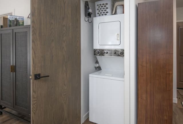 Condo, 1 Bedroom