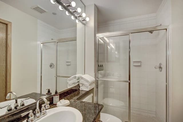 Condo, 2 Bedrooms
