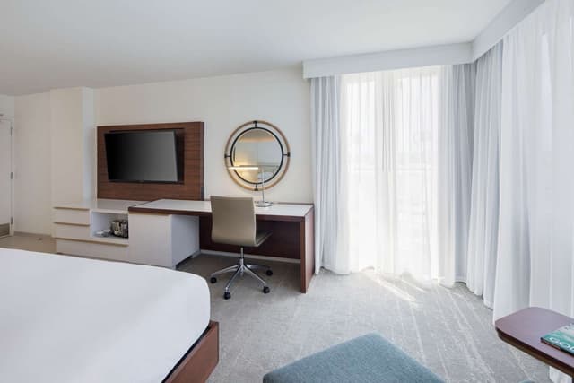 1 KING BED ROOM WITH BALCONY - REFRIGERATOR