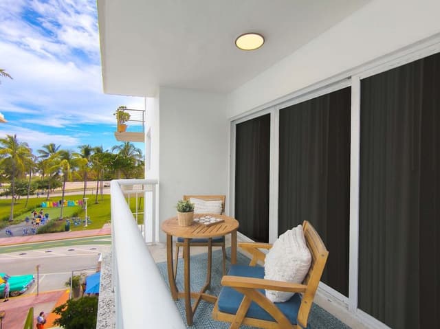 Room, 2 Bedrooms, Balcony