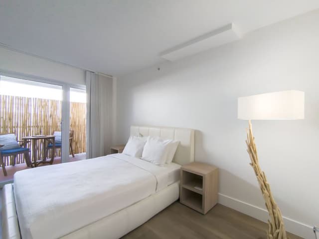 Room, 2 Bedrooms, Balcony