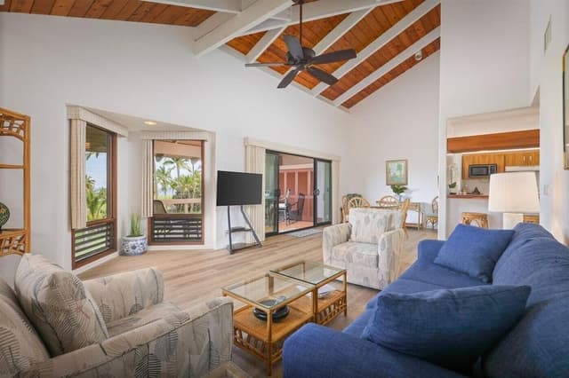 Room, Multiple Beds, Partial Ocean View