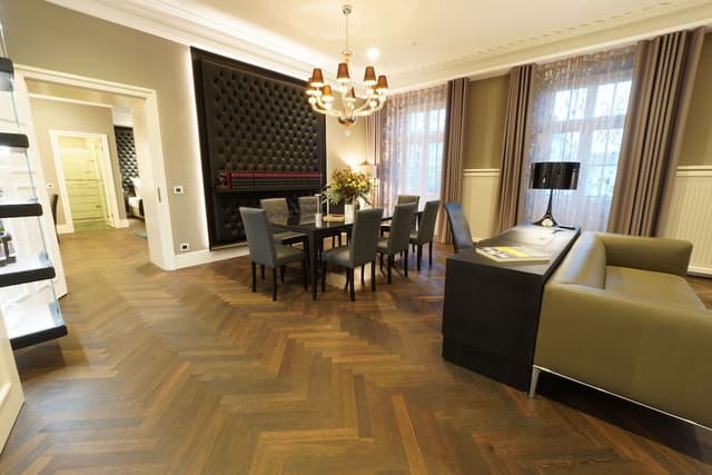 Brockhaus Suite