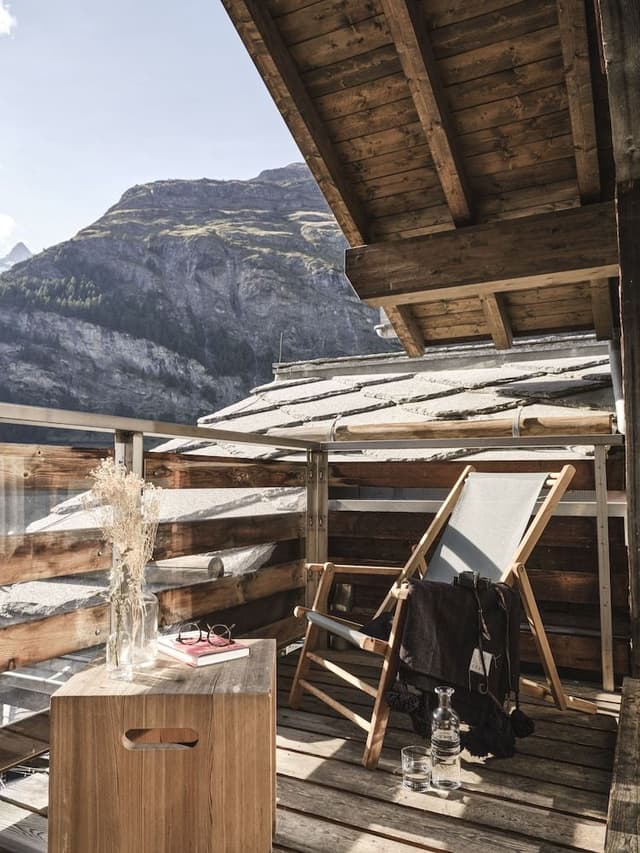 Room (Alpinist L)