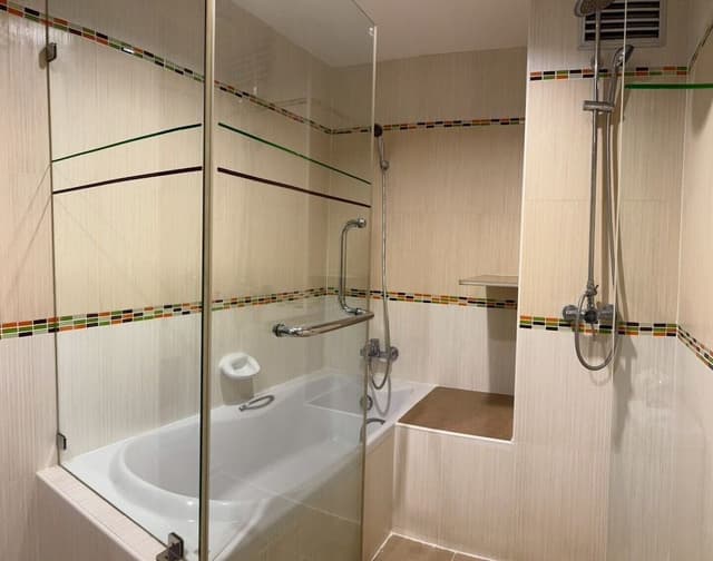 Honeymoon Room