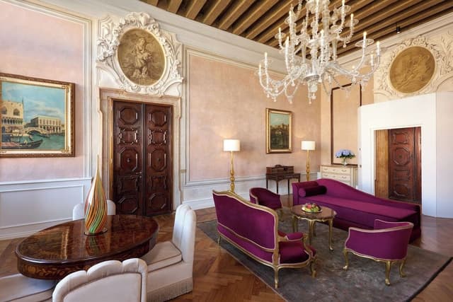Signature Suite Mozart Gran Canal view