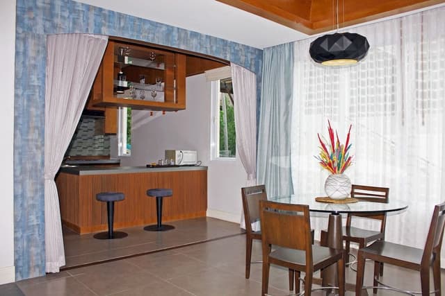 Sunrise Suite