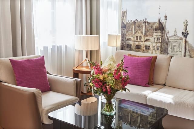 Deluxe Suite
