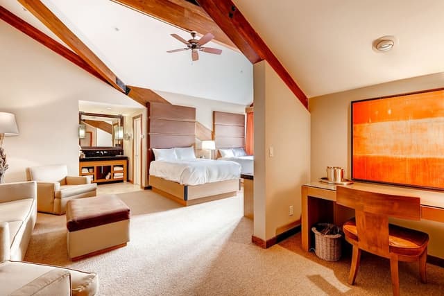 Deluxe Room, 2 Queen Beds