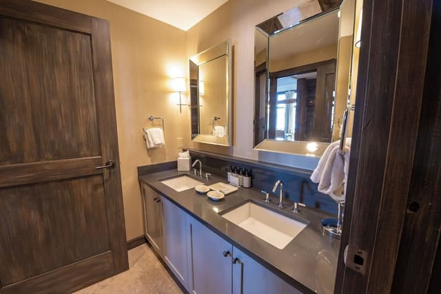 Penthouse, 2 Bedrooms, Mountain View