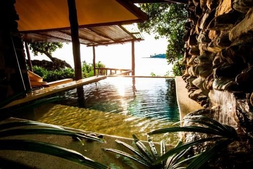 Captain Hook Resort4