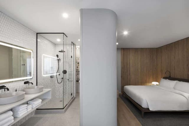 Executive Studio Suite