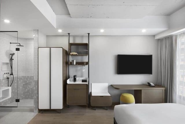 Classic Room, 1 Queen Bed