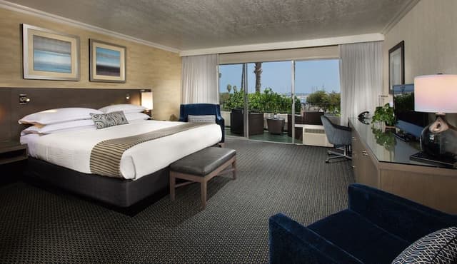 Room, 1 King Bed, Harbor View
