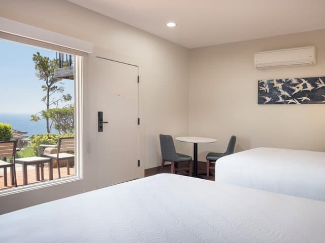 Standard Room, 2 Queen Beds, Garden View