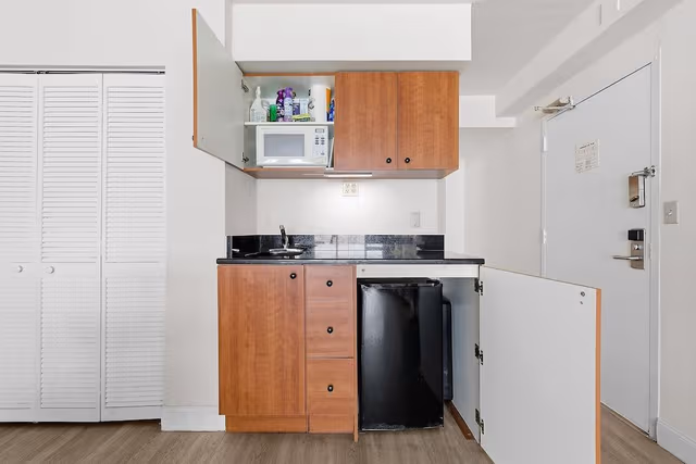 Condo, 1 King Bed with Sofa bed (Oceanside Inn 313)