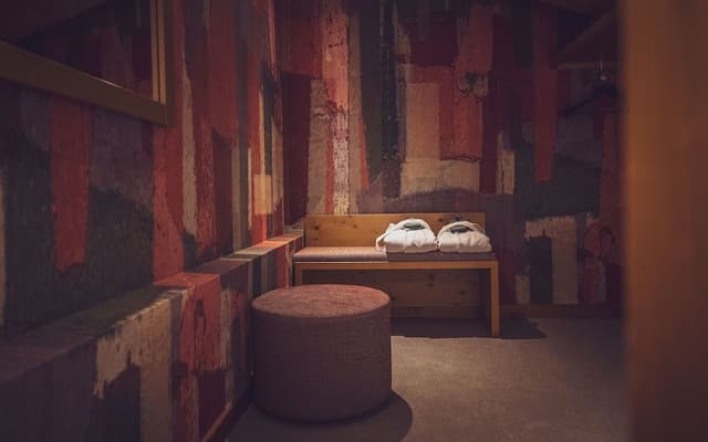 Senior Suite