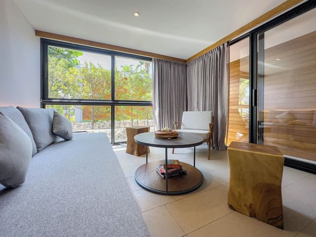Duplex 2-Bedroom