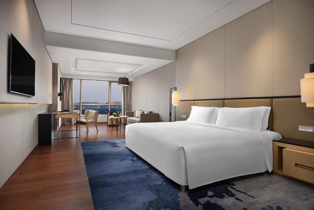 Residence Club Deluxe King Room