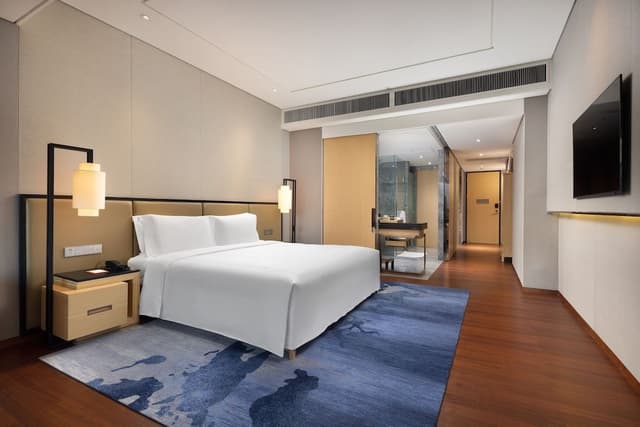 Residence Club Deluxe King Room