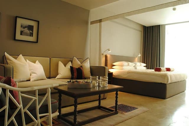 Deluxe Suite