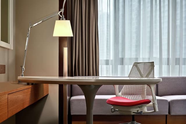 1 KING ONE BEDROOM SUITE WITH CITY VIEW