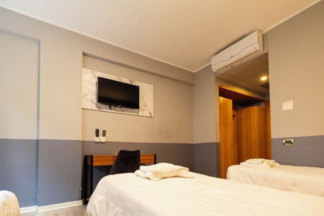 Triple Room