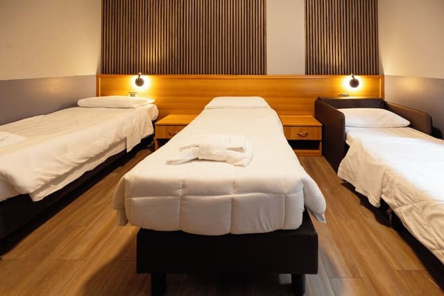 Triple Room