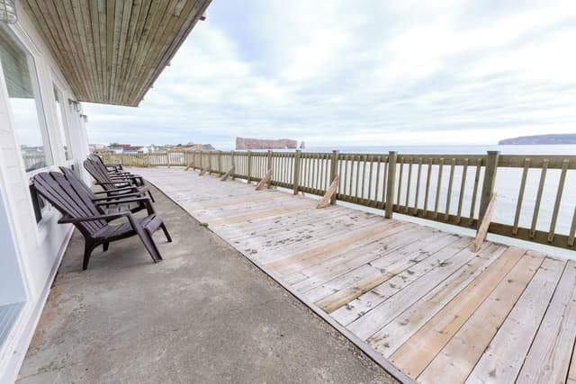 Signature Room ( Rock view)