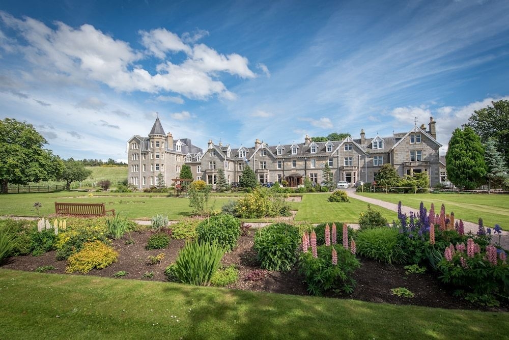 Nethybridge Hotel2