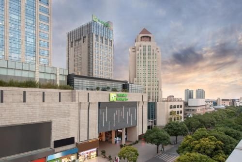 ฮอลิเดย์ อินน์ เซี่ยงไฮ้ ซงเจียง (Holiday Inn Shanghai Songjiang)0