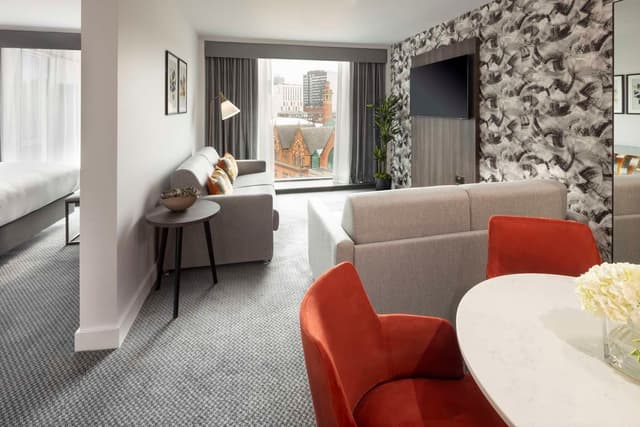 KING CITY SUITE