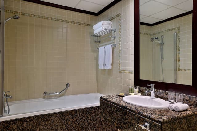 3 BEDROOM FAMILY SUITE W/ SEA VIEW - BALCONY