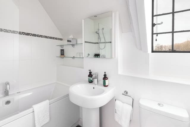 Premium Room, 1 King Bed, Garden View