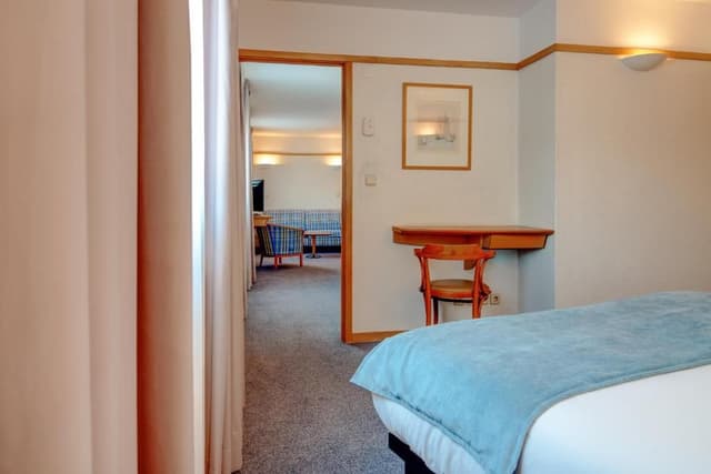 Apartment (4 Adults)