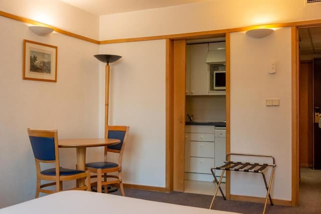 Apartment (3 Adults)