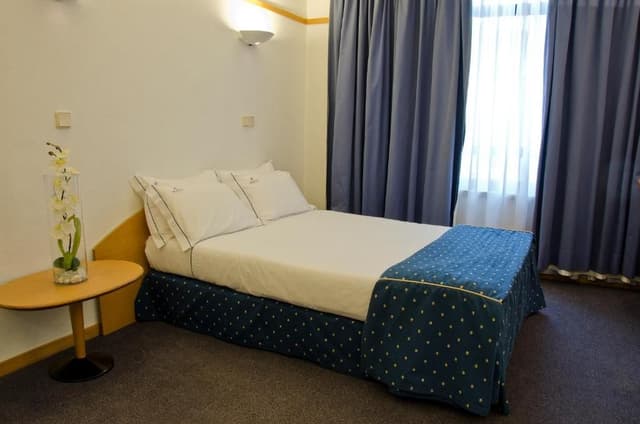 Studio (1 Adult)