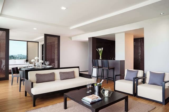 AVANI Executive Suite