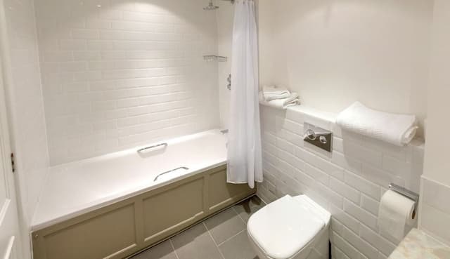 Executive Room, 1 King Bed, Non Smoking