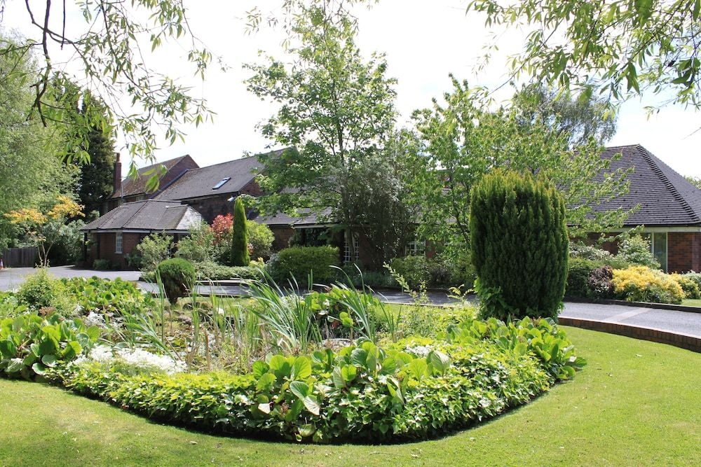 Brook Marston Farm Hotel2