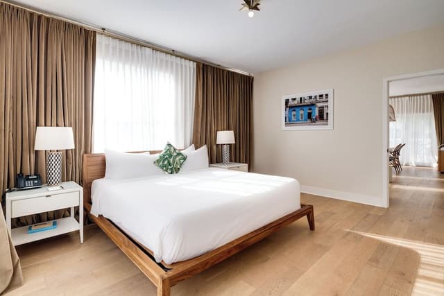 Grand Suite, 1 King Bed, Balcony