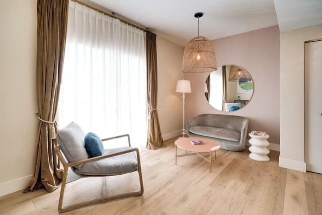 Suite, 1 Queen Bed