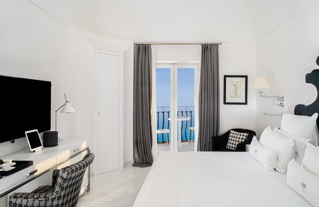 Room (04 HVF Prestige)