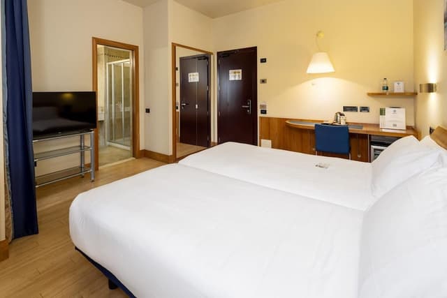 Standard Room, 2 Twin Beds