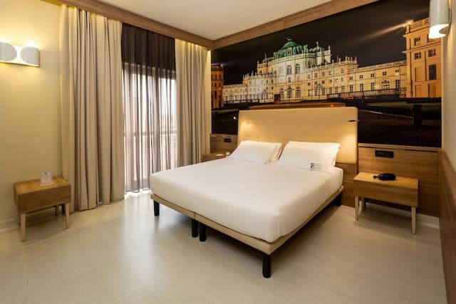 Deluxe Room, Balcony