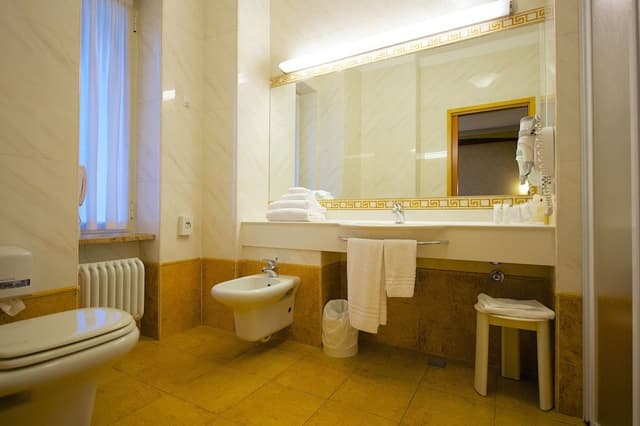 Standard Room, 1 Queen Bed